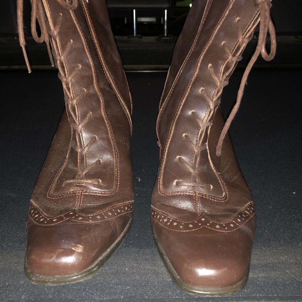 Miss Kitty Women’s Lace up boots size 8.5. Excellent condition